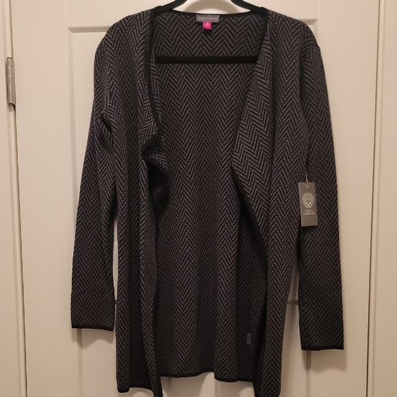 Vince Camuto Sweaters - Vince Camuto Black and Gray Zigzag Cardigan